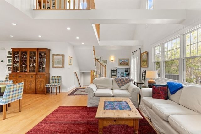 278 Huron Ave 2, Cambridge, MA 02138