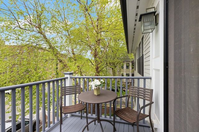 278 Huron Ave 2, Cambridge, MA 02138