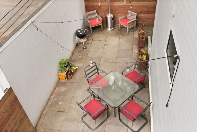 278 Huron Ave 2, Cambridge, MA 02138