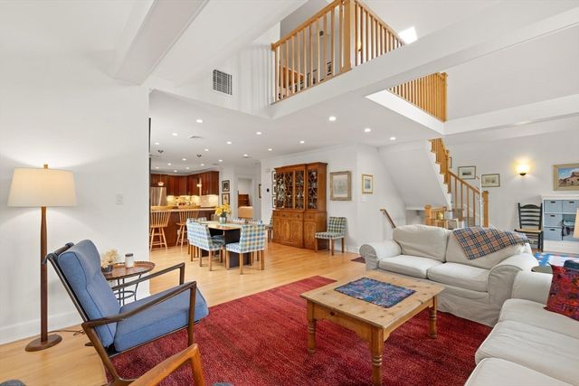 278 Huron Ave 2, Cambridge, MA 02138