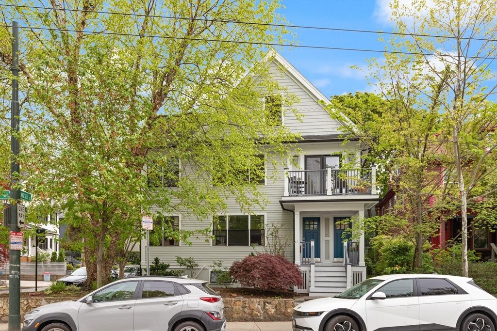 278 Huron Ave 2, Cambridge, MA 02138