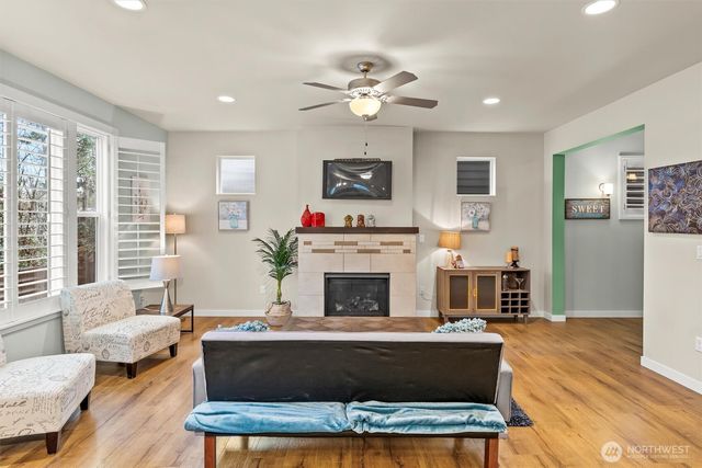 7920 161st Street Ct E, Puyallup, WA 98375