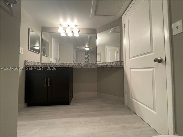 4158 Inverrary Dr 503, Lauderhill, FL 33319