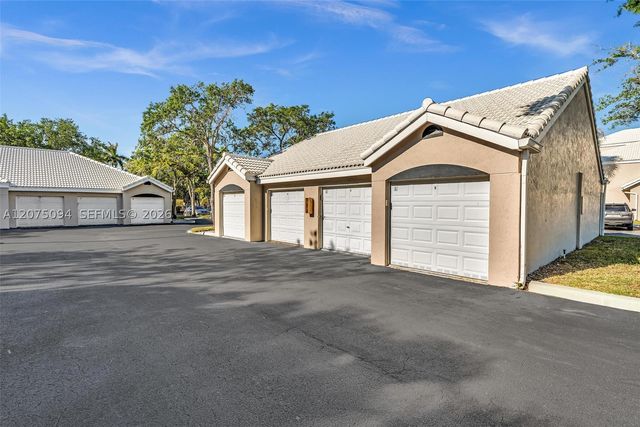 4158 Inverrary Dr 503, Lauderhill, FL 33319