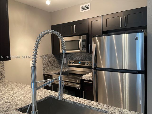 4158 Inverrary Dr 503, Lauderhill, FL 33319