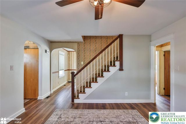 132 East Landis Street, Coopersburg Boro, PA 18036