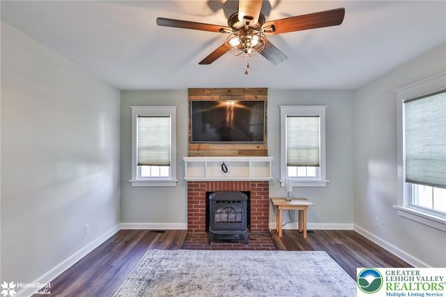 132 East Landis Street, Coopersburg Boro, PA 18036