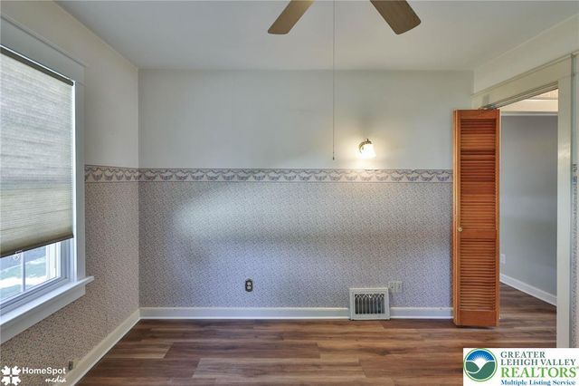 132 East Landis Street, Coopersburg Boro, PA 18036
