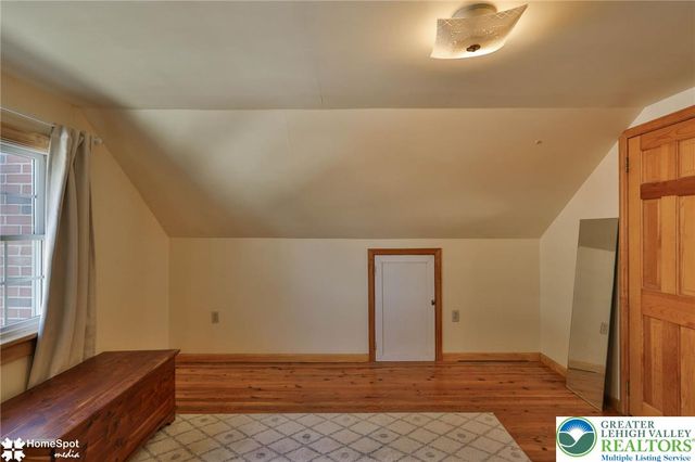 132 East Landis Street, Coopersburg Boro, PA 18036