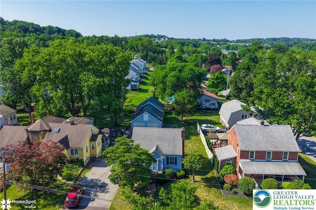 132 East Landis Street, Coopersburg Boro, PA 18036
