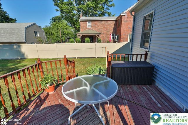 132 East Landis Street, Coopersburg Boro, PA 18036