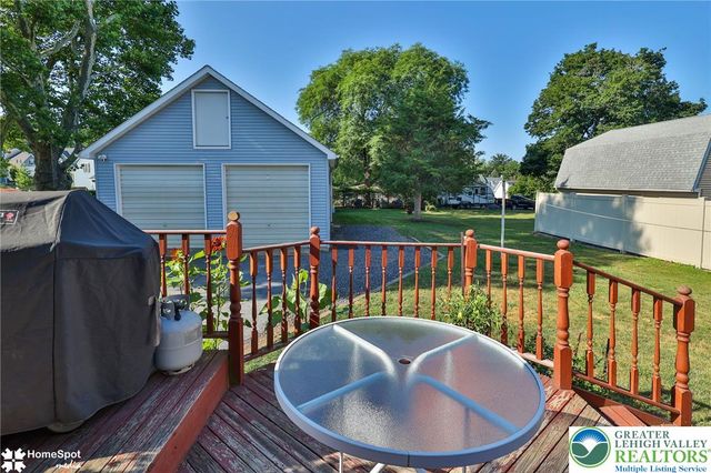 132 East Landis Street, Coopersburg Boro, PA 18036
