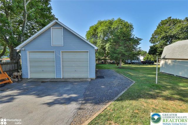 132 East Landis Street, Coopersburg Boro, PA 18036