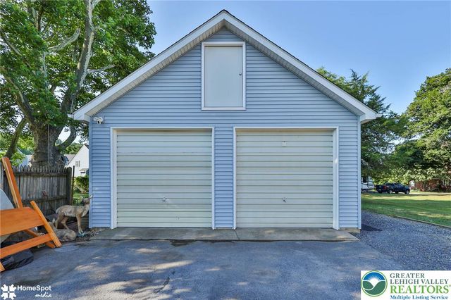 132 East Landis Street, Coopersburg Boro, PA 18036