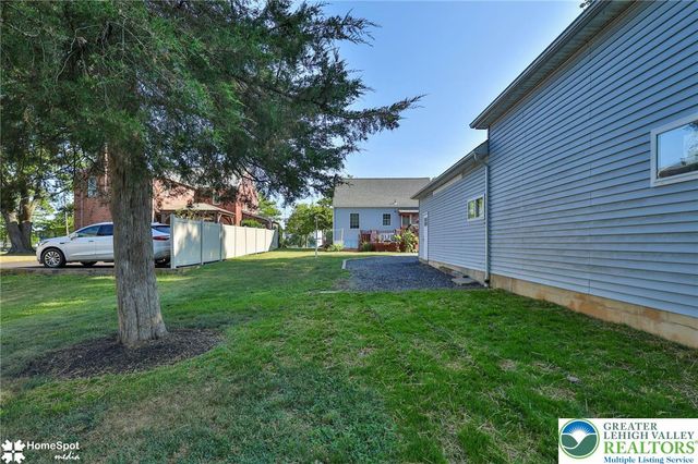 132 East Landis Street, Coopersburg Boro, PA 18036