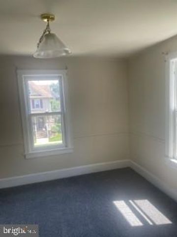 104 MCCLELLAND AVE, Pitman, NJ 08071
