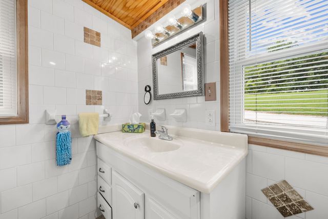 924 Cline Ridge Rd, Winchester, TN 37398