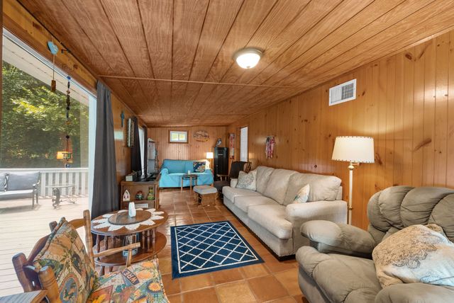 924 Cline Ridge Rd, Winchester, TN 37398