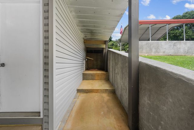 924 Cline Ridge Rd, Winchester, TN 37398