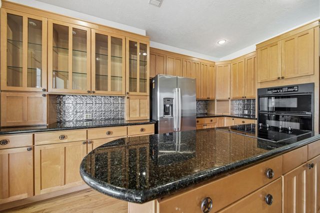 41712 Harpers Church Road, Hempstead, TX 77445