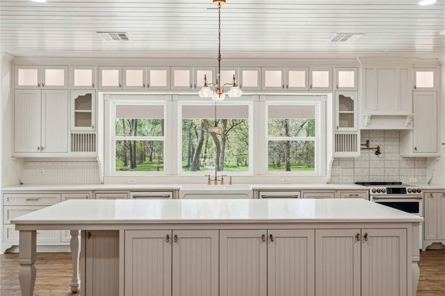 41712 Harpers Church Road, Hempstead, TX 77445