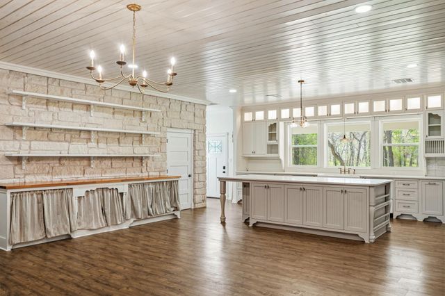 41712 Harpers Church Road, Hempstead, TX 77445