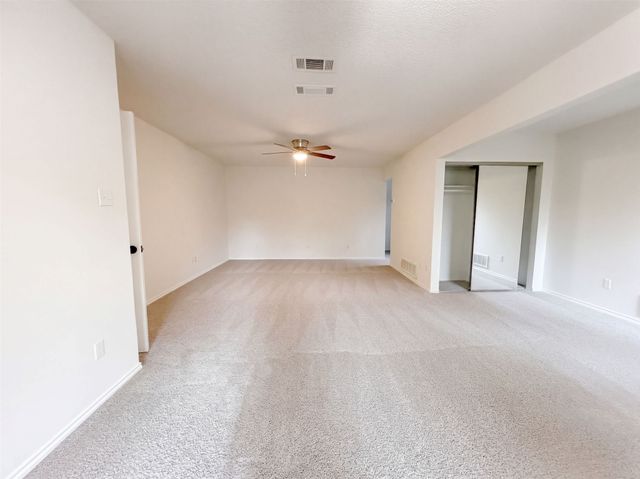 4717 Burning Springs Drive, Arlington, TX 76017
