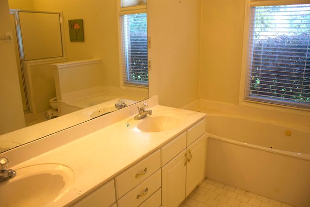 857 PARADISE DR, Memphis, TN 38018