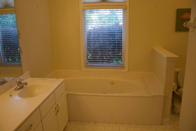 857 PARADISE DR, Memphis, TN 38018