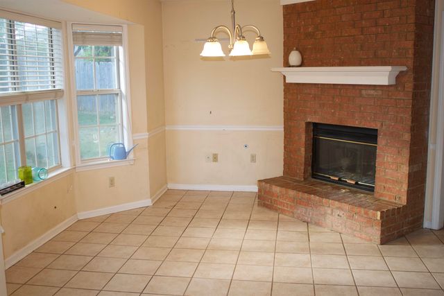 857 PARADISE DR, Memphis, TN 38018