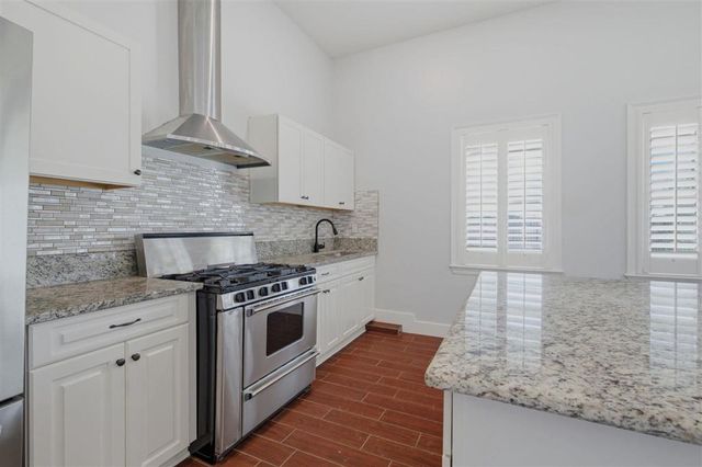 5666 South Ridge Drive, Lake Charles, LA 70605