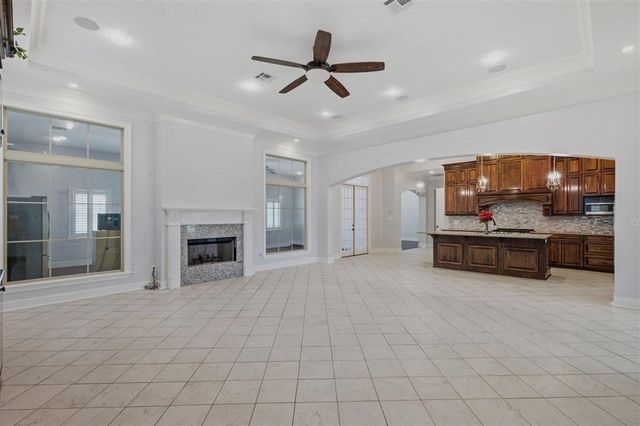5666 South Ridge Drive, Lake Charles, LA 70605