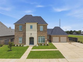 5666 South Ridge Drive, Lake Charles, LA 70605