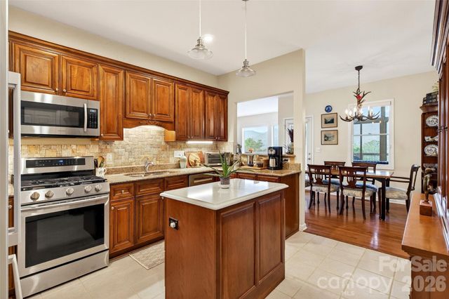 182 Baby Fox Drive, Marion, NC 28752