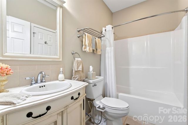 182 Baby Fox Drive, Marion, NC 28752