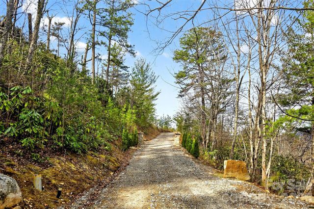 182 Baby Fox Drive, Marion, NC 28752