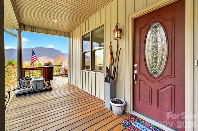 182 Baby Fox Drive, Marion, NC 28752