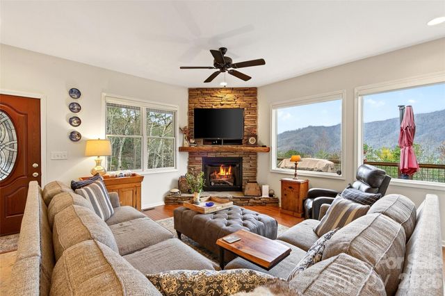 182 Baby Fox Drive, Marion, NC 28752