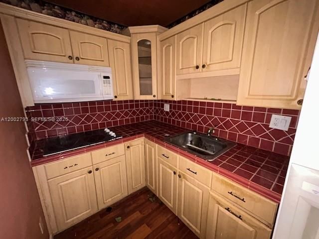 4713 NW 7th St 410-1, Miami, FL 33126