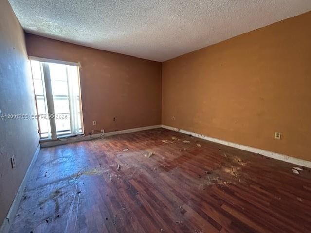 4713 NW 7th St 410-1, Miami, FL 33126