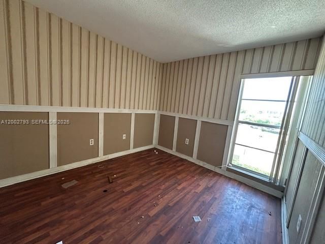 4713 NW 7th St 410-1, Miami, FL 33126