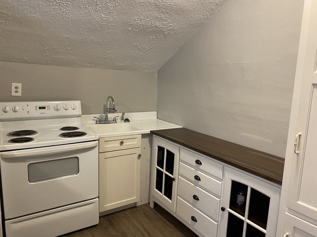 443 Greenwood Ave Apt 3, Clarksville, TN 37040