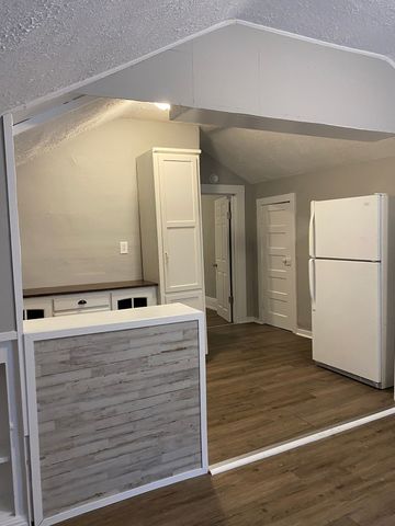 443 Greenwood Ave Apt 3, Clarksville, TN 37040