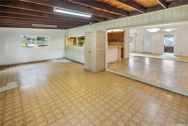 5838 Kalanianaole Highway, Honolulu, HI 96821