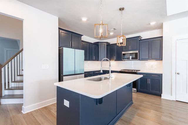 1332 SUMMER GOLD Way, Boiling Springs, SC 29316