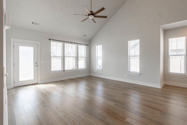 1332 SUMMER GOLD Way, Boiling Springs, SC 29316