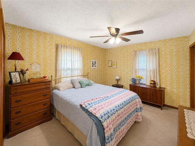 1101 SW Azure Avenue, Blue Springs, MO 64015