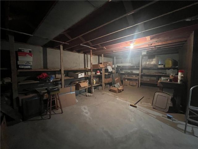 1101 SW Azure Avenue, Blue Springs, MO 64015