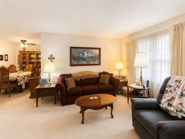 1101 SW Azure Avenue, Blue Springs, MO 64015