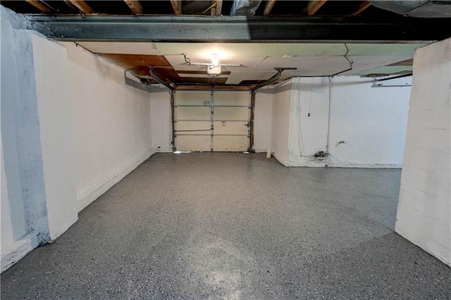 5200 E 39th Terrace, Kansas City, MO 64130